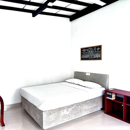 Jungle Fence Bed & Breakfast Bentota Exterior photo