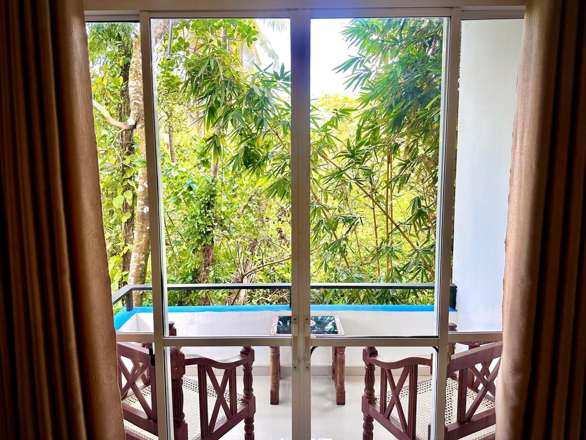 Jungle Fence Bed & Breakfast Bentota Exterior photo