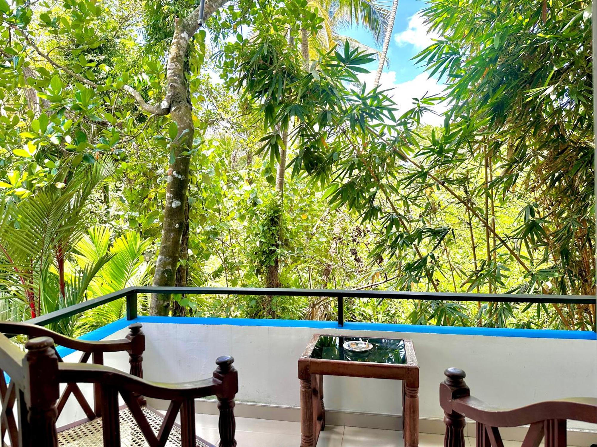 Jungle Fence Bed & Breakfast Bentota Exterior photo